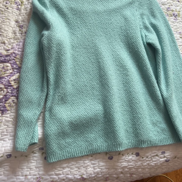 Croft and Barrow Sweater - Picture 2 of 2